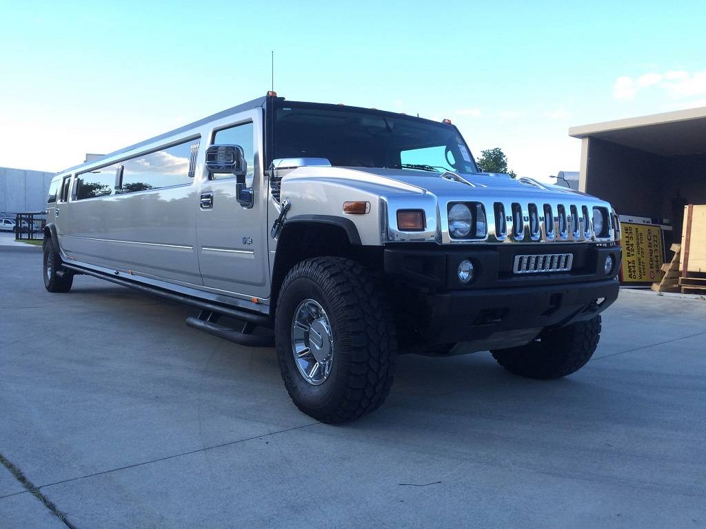 Reading Hummer Limo