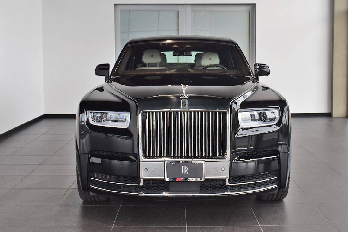 Reading Rolls Royce Phantom Black ready for hire